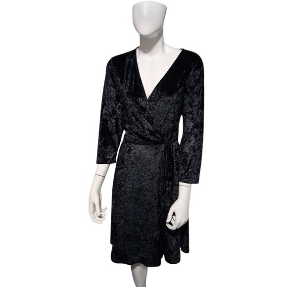 Torrid Women’s size 1X Whimsigoth Crushed Velvet V-Neck Witchy Faux Wrap Dress - Picture 1 of 11